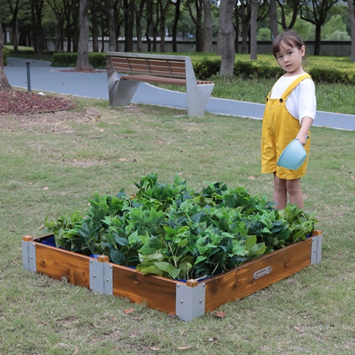 Little Garden Square Planter